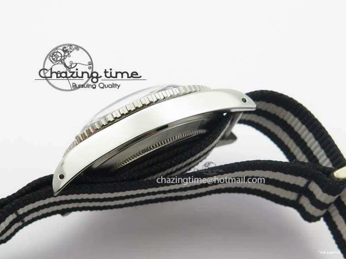 200m 660ft A2836 Nylon On Black Submariner Dial Vintage SS Strap Date No 0123